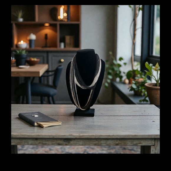 Jewelry - Elegant Multi-Strand Black and Silver Necklace